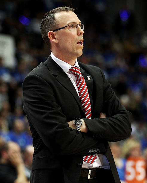 提出了极高 提出了极高