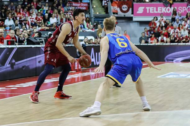 是充满了惊 是充满了惊