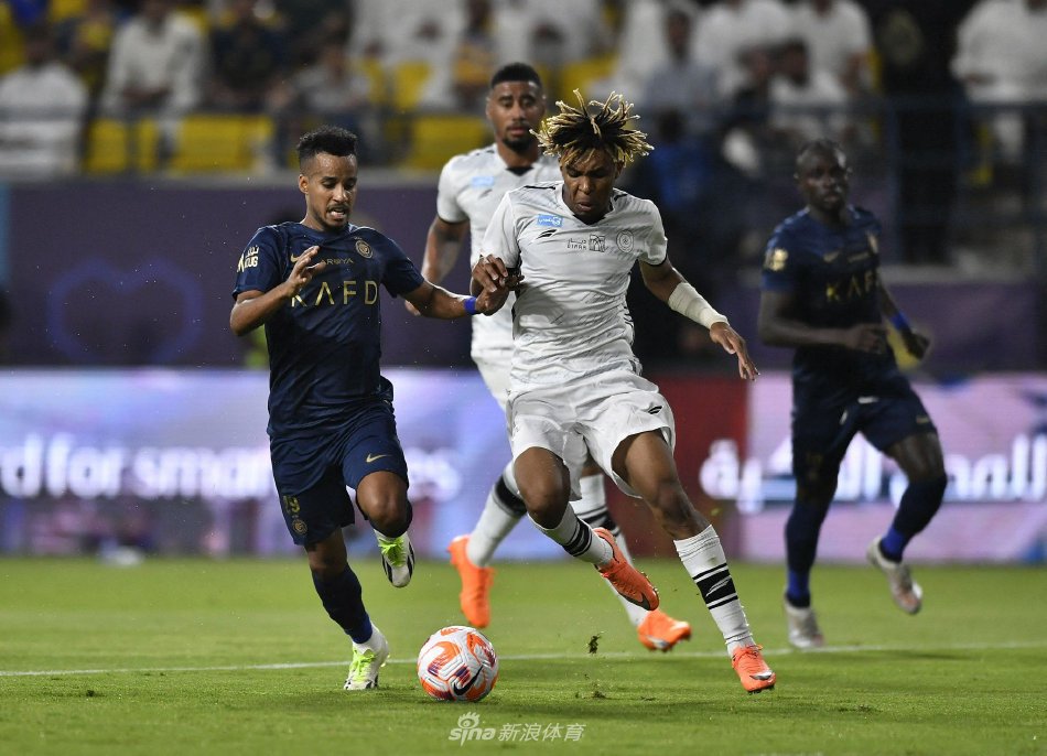 更是无比关 更是无比关